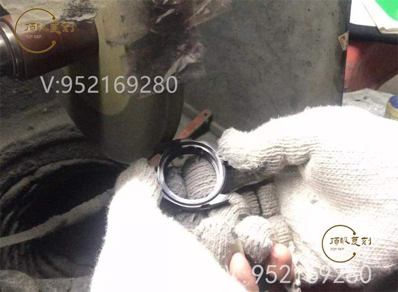 VS廠歐米茄海馬600深海之黑做工評(píng)測(cè),還原度值得入手嗎?-復(fù)刻表