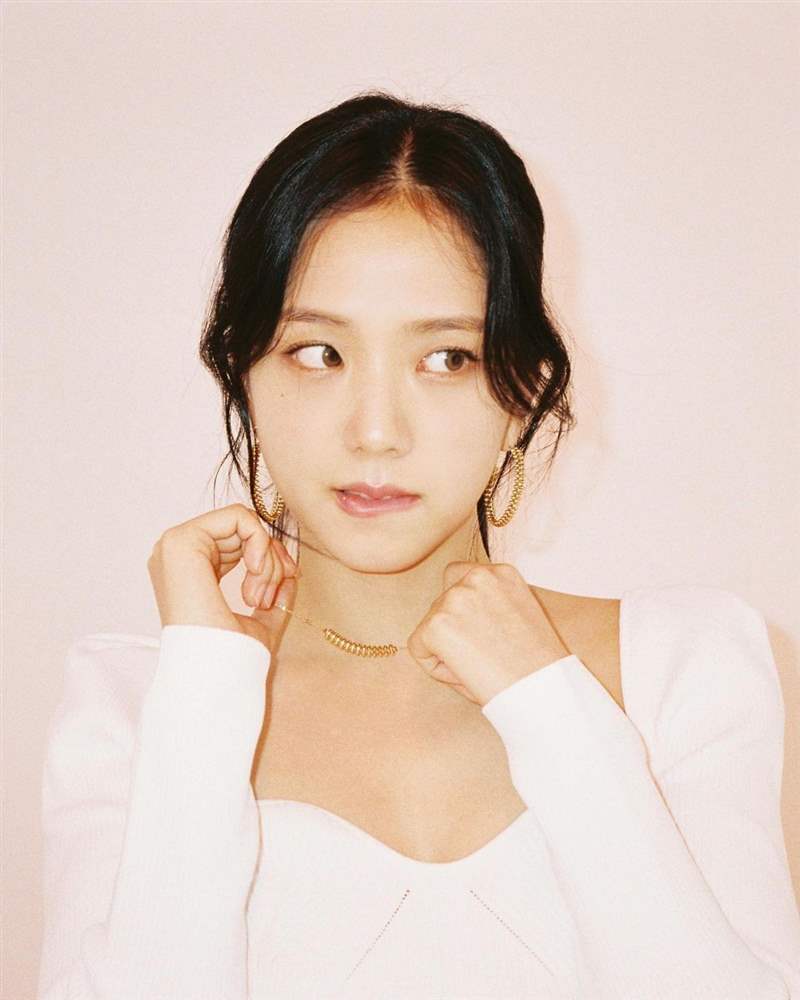 blackpink jisoo私服珠寶手表造型特搜！ clash de cartier