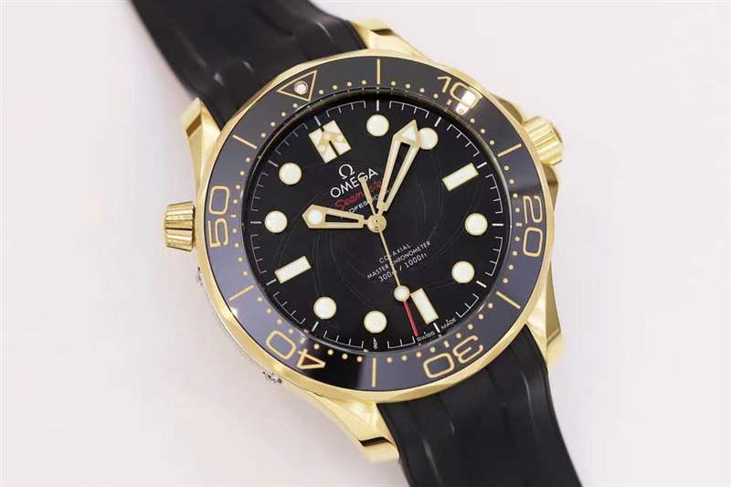 OR廠歐米茄海馬300米「黃金女王密使」與正品對比評測-復刻表