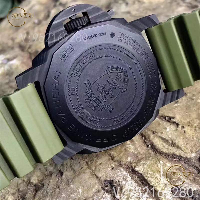 逢綠必火:VS廠沛納海961碳纖維復(fù)刻表,47mm軍綠色-復(fù)刻表