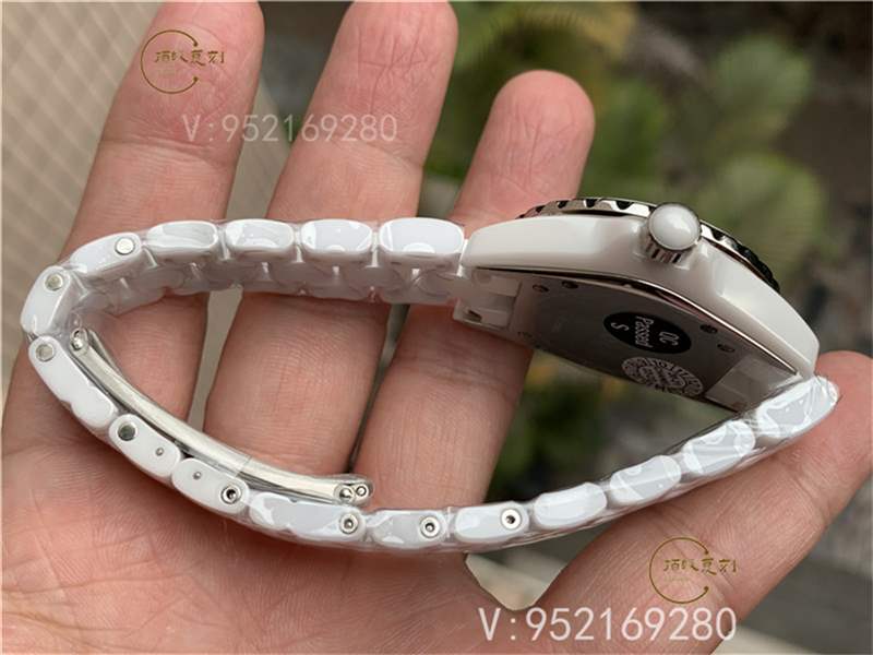 XF廠香奈兒j12質(zhì)量值得入手嗎,內(nèi)附實(shí)拍評(píng)測(cè)-復(fù)刻表