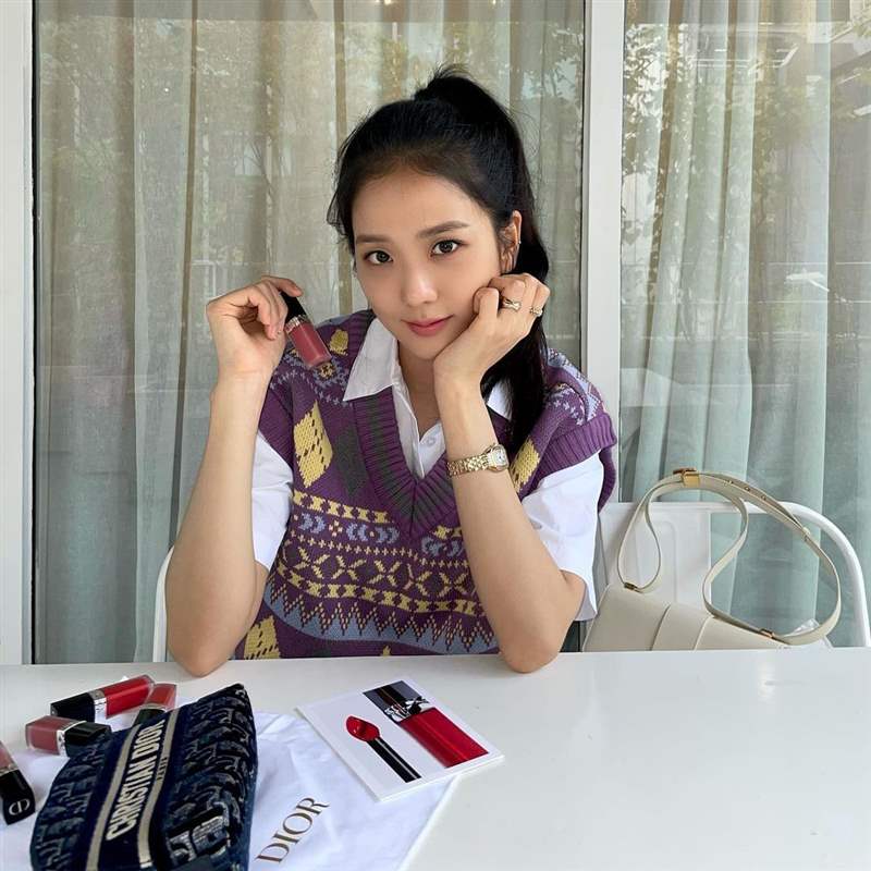 blackpink jisoo私服珠寶手表造型特搜！ cartier