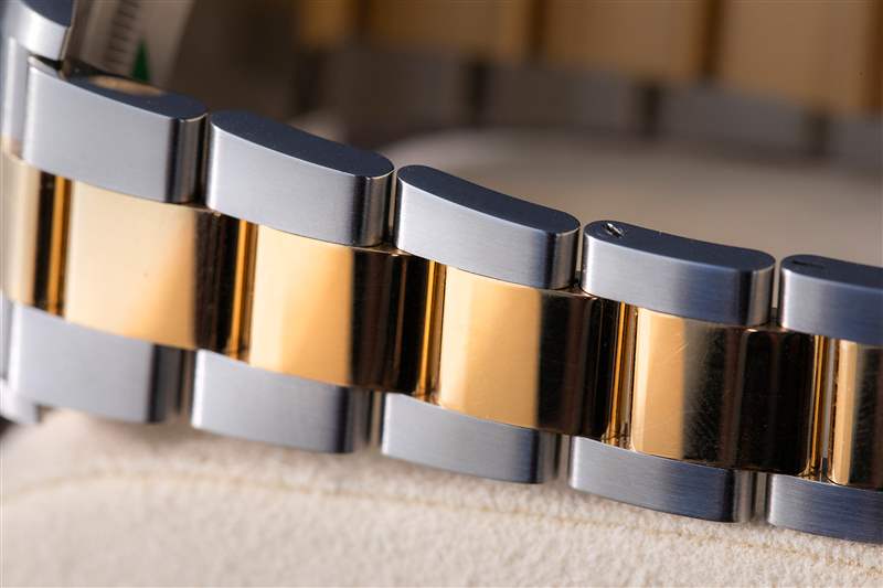 手腕上的一周:雙色勞力士探險(xiǎn)家腕表 124273-復(fù)刻表