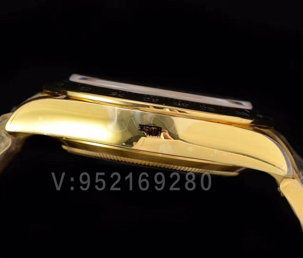 N廠綠金迪「4130機(jī)芯」對比AR廠綠金迪更完美-復(fù)刻表