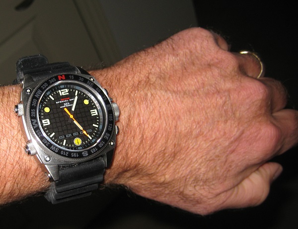 觀看獲勝者評論:MTM消音器-復刻表