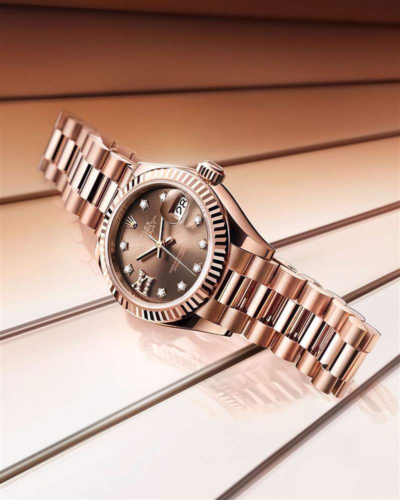 勞力士向來倍受全球表迷喜愛，但品牌旗下熱門爆款目前的平均價格比起2022年3月時的最顛峰已經(jīng)下跌約27%左右，呈現(xiàn)「勞力士衰退」現(xiàn)象，這點和FED連續(xù)升息其實間接有關(guān)。 （IG@rolex）