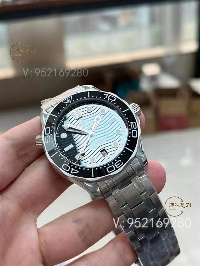 VS廠(SBF廠)黑海馬300機芯還會一眼假嗎,VS廠8800機芯還原正品避震器-復(fù)刻表