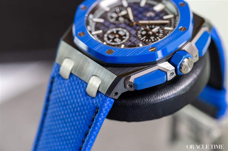 愛彼皇家橡樹離岸型自動上鏈計時黑色和藍(lán)色陶瓷腕表-復(fù)刻表