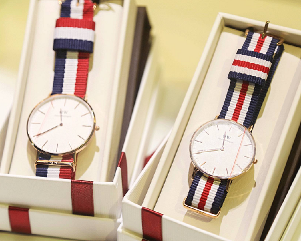 DW和天梭哪個(gè)檔次高