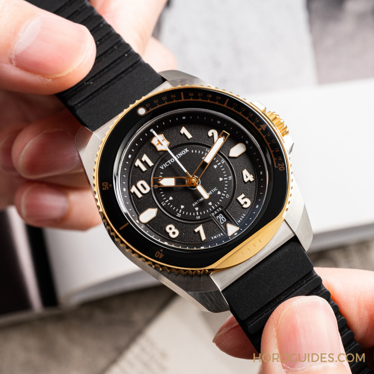 VICTORINOX - Journey 1884 最潮雙色上身VICTORINOX設(shè)計(jì)力再進(jìn)化