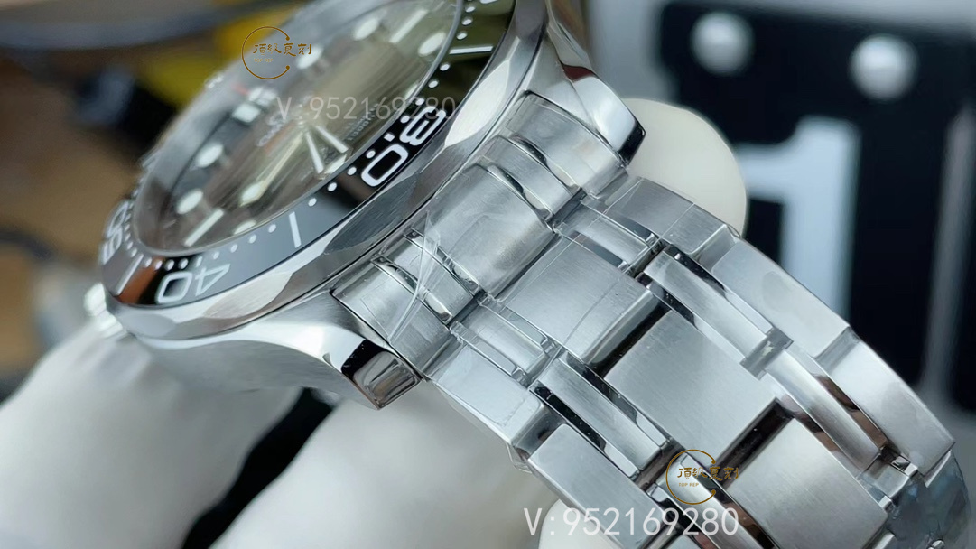 VS廠歐米茄海馬300復(fù)刻表深度測(cè)評(píng):工藝與細(xì)節(jié)的卓越展現(xiàn)-復(fù)刻表